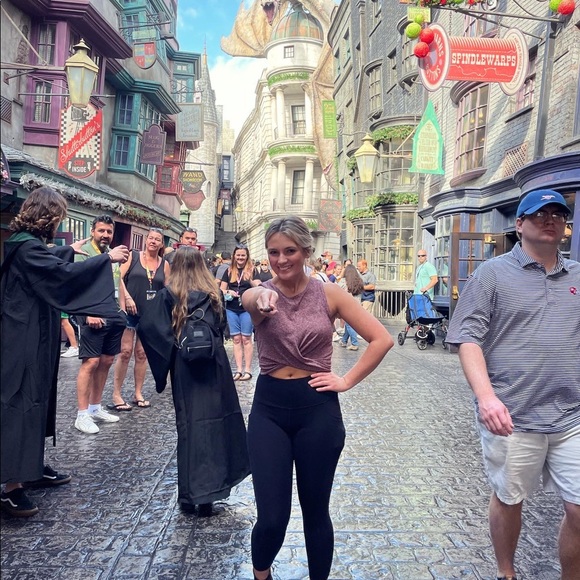 Meet your Posher, Rachel - Picture 6 of 14